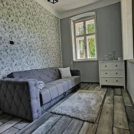 Nyaraló Tóth György